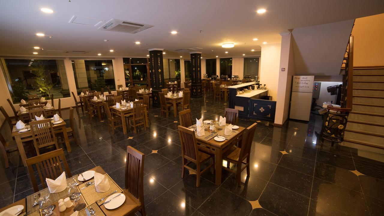 Win Unity Hotel Mandalay Esterno foto