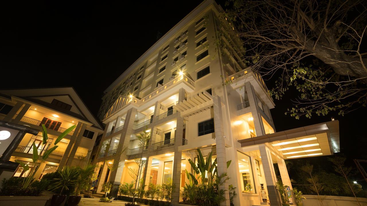 Win Unity Hotel Mandalay Esterno foto