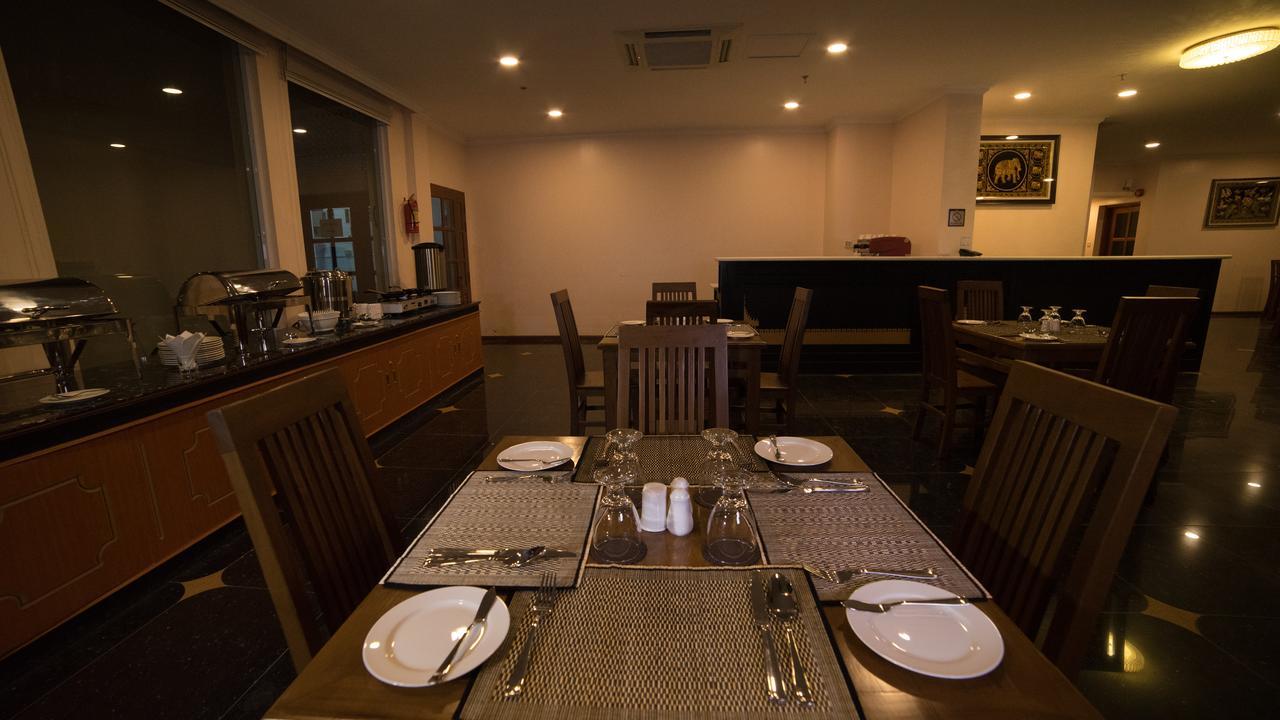 Win Unity Hotel Mandalay Esterno foto