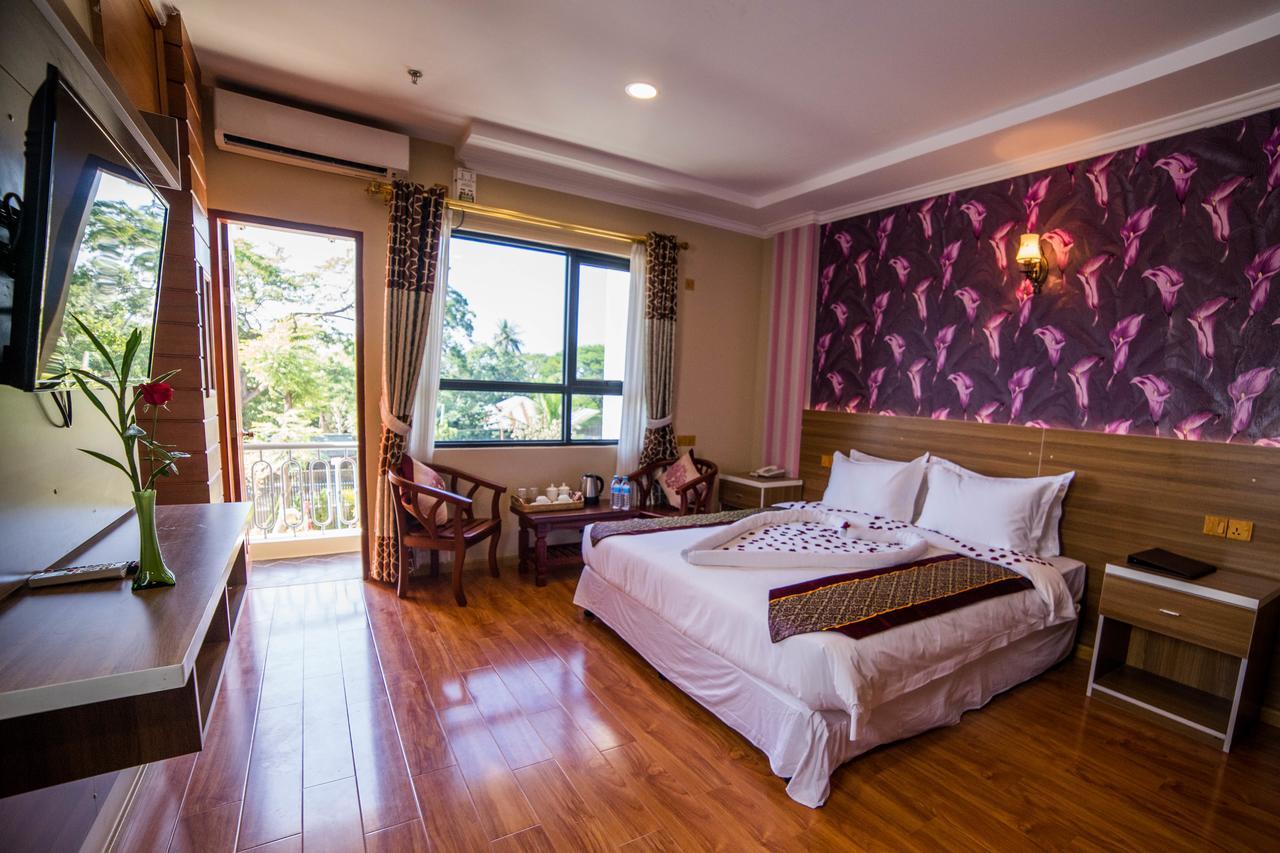 Win Unity Hotel Mandalay Esterno foto